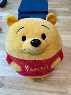 TY Disney Winnie the Pooh Plush Ball - Yellow & Red, VGC clean